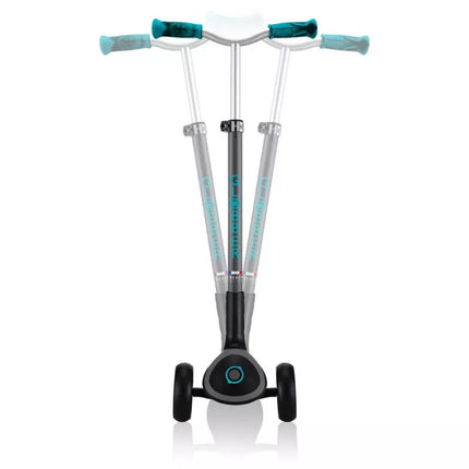 Globber Master Prime 3 ratų paspirtukas / juodas - tamsiai žalsvas 664-105