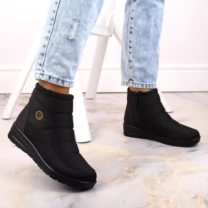 Naujienos W EVE437A juodi aulinukai ant platformos