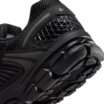 NIKE ZOOM VOMERO 5 (BV1358-003)