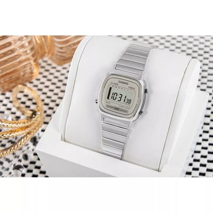CASIO Vintage LA670WEA-8AEF Women's Watch + BOX