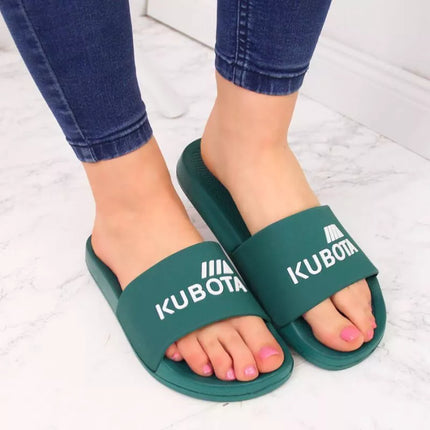 Kubota paprastos žalios baseino šlepetės