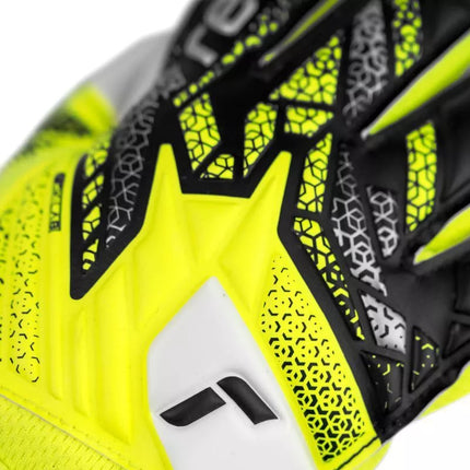 Reusch Attrakt Grip Jr 5572815 2014 vartininko pirštinės