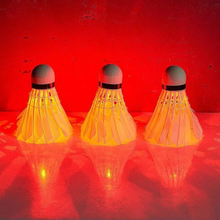 ENERO LED plunksninis badmintono volanėlis, 3 vnt.