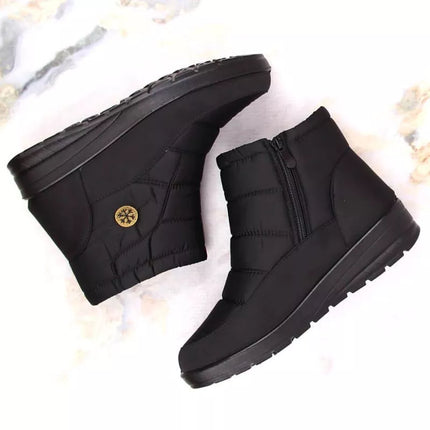 Naujienos W EVE437A juodi aulinukai ant platformos