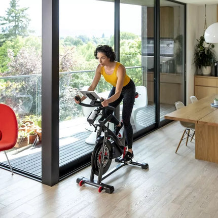 Schwinn IC8 mankštinis dviratis