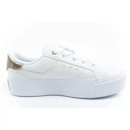 Madingi balti moteriški sportiniai bateliai Lacoste Ziane Platform 126