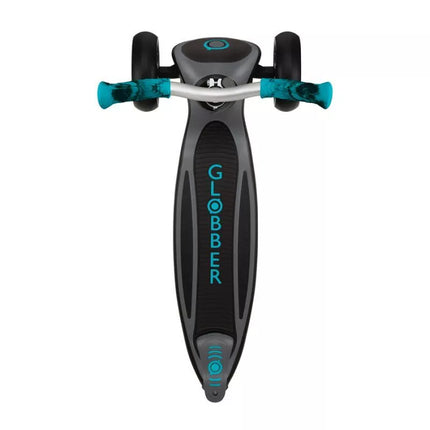 Globber Master Prime 3 ratų paspirtukas / juodas - tamsiai žalsvas 664-105