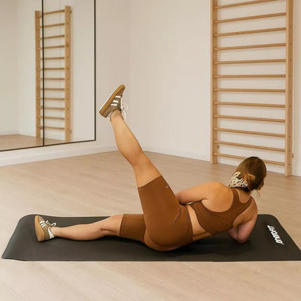 FITNESS MAT NBR NESLYSTANTIS 183x61x1,5CM JUODAS + ENERO FIT COVER