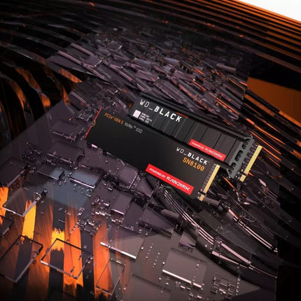 SSD WD Black SN8100 be radiatoriaus 2TB WDS200T1X0M