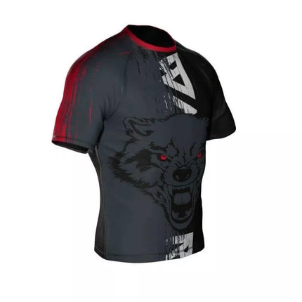 Kompresinė maikė "Wolf" pagaminta iš "DBX MORE DRY XL" medžiagos.