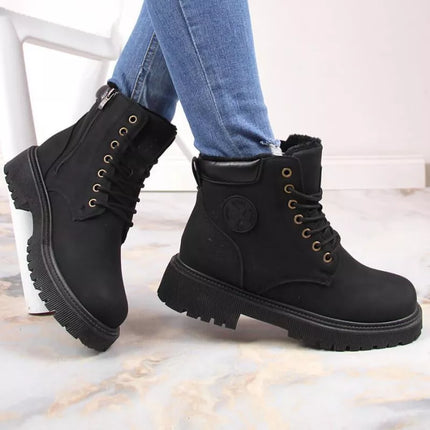 NAUJIENOS W EVE364A juodi izoliuoti žygio batai su užtrauktuku