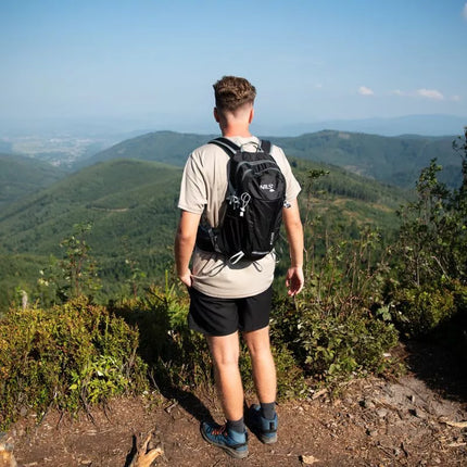 NC1950 BLACK CAVERN TOURIST BACKPACK 18L NILS CAMP