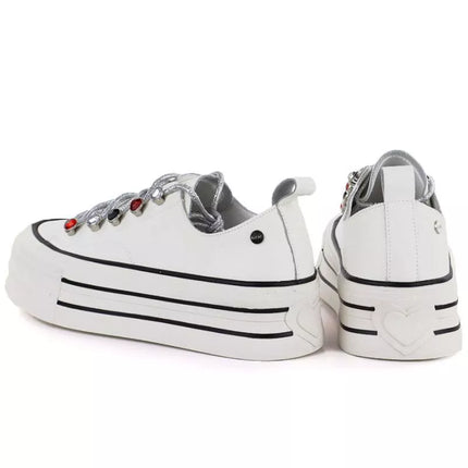 Moteriški balti odiniai kedai ant platformos Goe T2N4072
