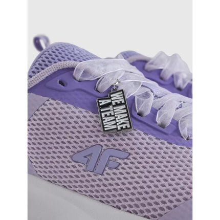 Children's sports shoes with a breathable upper 4F 4FJRSS25FSPOF192-52S