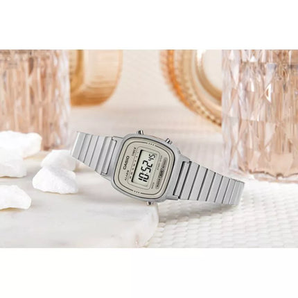 CASIO Vintage LA670WEA-8AEF Women's Watch + BOX