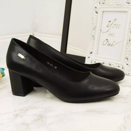 Sergio Leone W SK314A juodi zomšiniai bateliai ant dekoratyvinio blokinio kulno