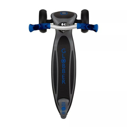 Globber Master Prime 3 ratų paspirtukas / Juoda - tamsiai mėlyna 664-100