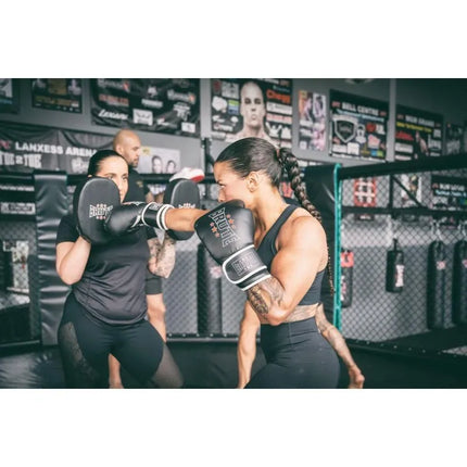 BRUTE CLASSIC BOXING GLOVES 12OZ