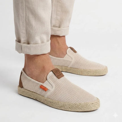 Vyriškos įsispiriamos espadrilės smėlio spalvos Bugatti TT15305