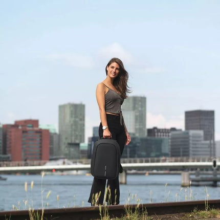 XD DESIGN KUPRINĖ NUO VAGYSTĖS BOBBY HERO SMALL BLACK P/N: P705.701