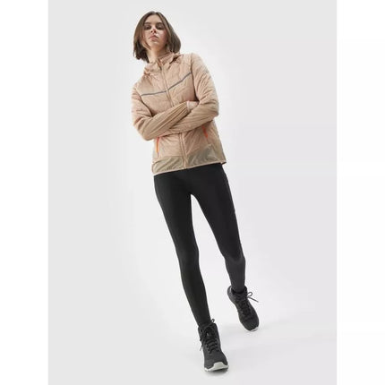 Moteriška 4F striukė su juodu Primaloft Eco perdirbto užpildo izoliacija 4FWSS24TDJAF383-83S