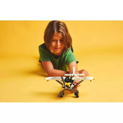 LEGO Technic 42198 Krovininis lėktuvas