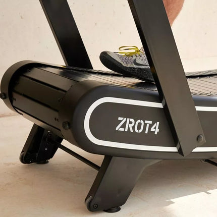 ZROT4 lenktas mechaninis bėgimo takelis BODYTONE