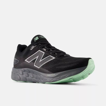 New Balance moterims skirti neperšlampami sportbačiai W680WBK8