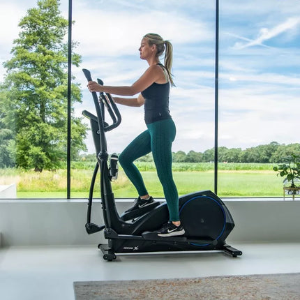 FLOW FITNESS elipsinis treniruoklis PERFORM X2i