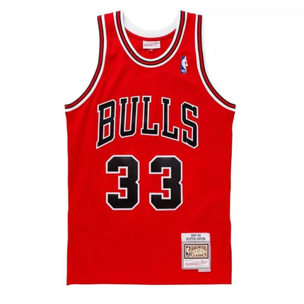 Mitchell & Ness Vyriški Čikagos Bulls NBA Swingman marškinėliai Scottie Pippen #33 SMJYGS18153-CBUSCAR97SPIN