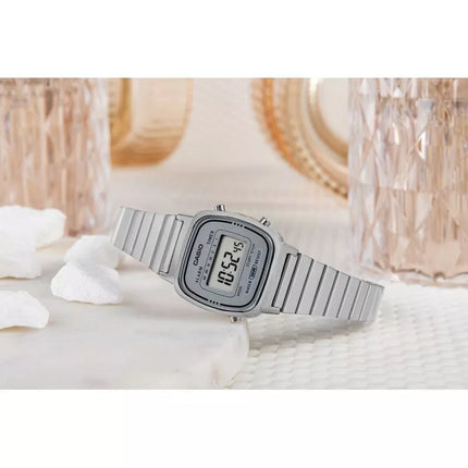 CASIO Vintage LA670WEA-7EF Women's Watch + BOX
