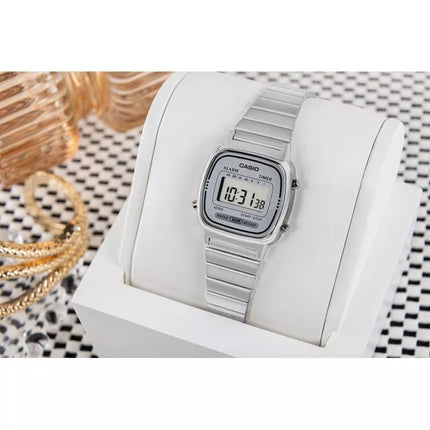 CASIO Vintage LA670WEA-7EF Women's Watch + BOX