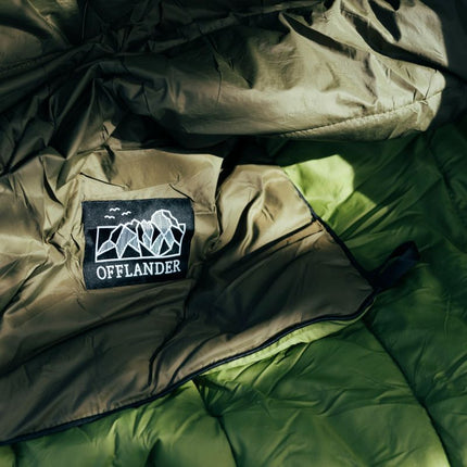 Neperšlampama "Offlander" kempingo antklodė 200x140 CM - Žalia (OFF_CACC_02GN)
