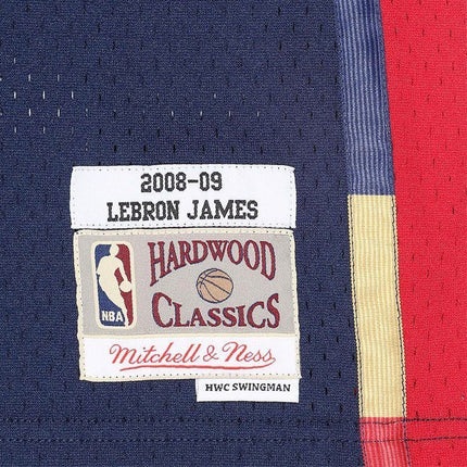 Mitchell & Ness Klivlendo "Cavaliers" NBA Swingman marškinėliai Lebron James M SMJYGS18156-CCANAVY08LJA