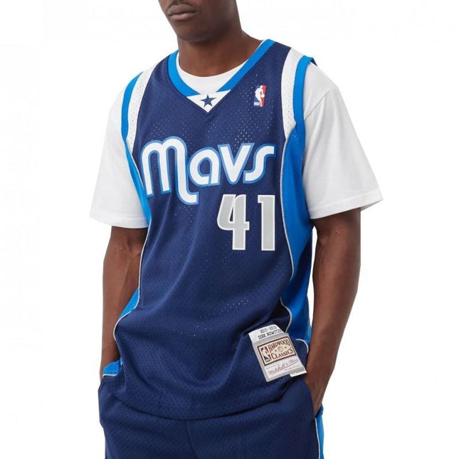 Mitchell & Ness NBA Swingman Dallas Mavericks Dirk Nowitzki Marškinėliai SMJY1148-DMA11DNOASBL