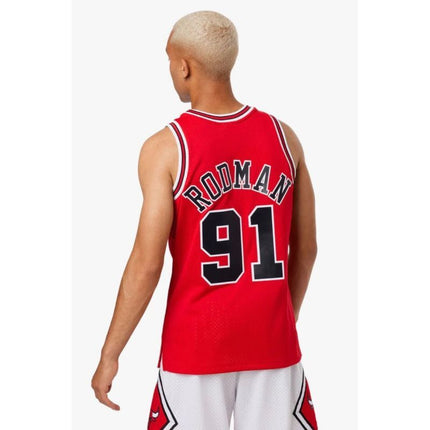Mitchell & Ness Čikagos Bulls NBA Dennis Rodman marškinėliai M SMJYGS18154-CBUSCAR97DRD
