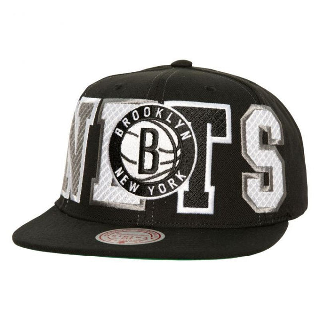 Mitchell & Ness Varsity Bust Snapback Brooklyn Nets HHSS6461-BNEYYPPPBLCK